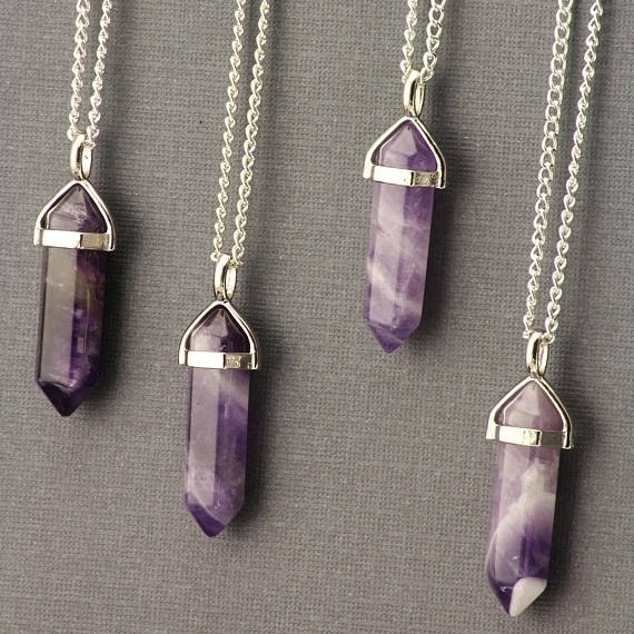 Reikved Amethyst Stone Natural Healing Crystals and Stones Crystal Pendants  Necklace for Women Good Luck Charm Spiritual Gift for Him Her Jewelry for  Women Men (Raw Wire Wrap) : Amazon.in: Jewellery